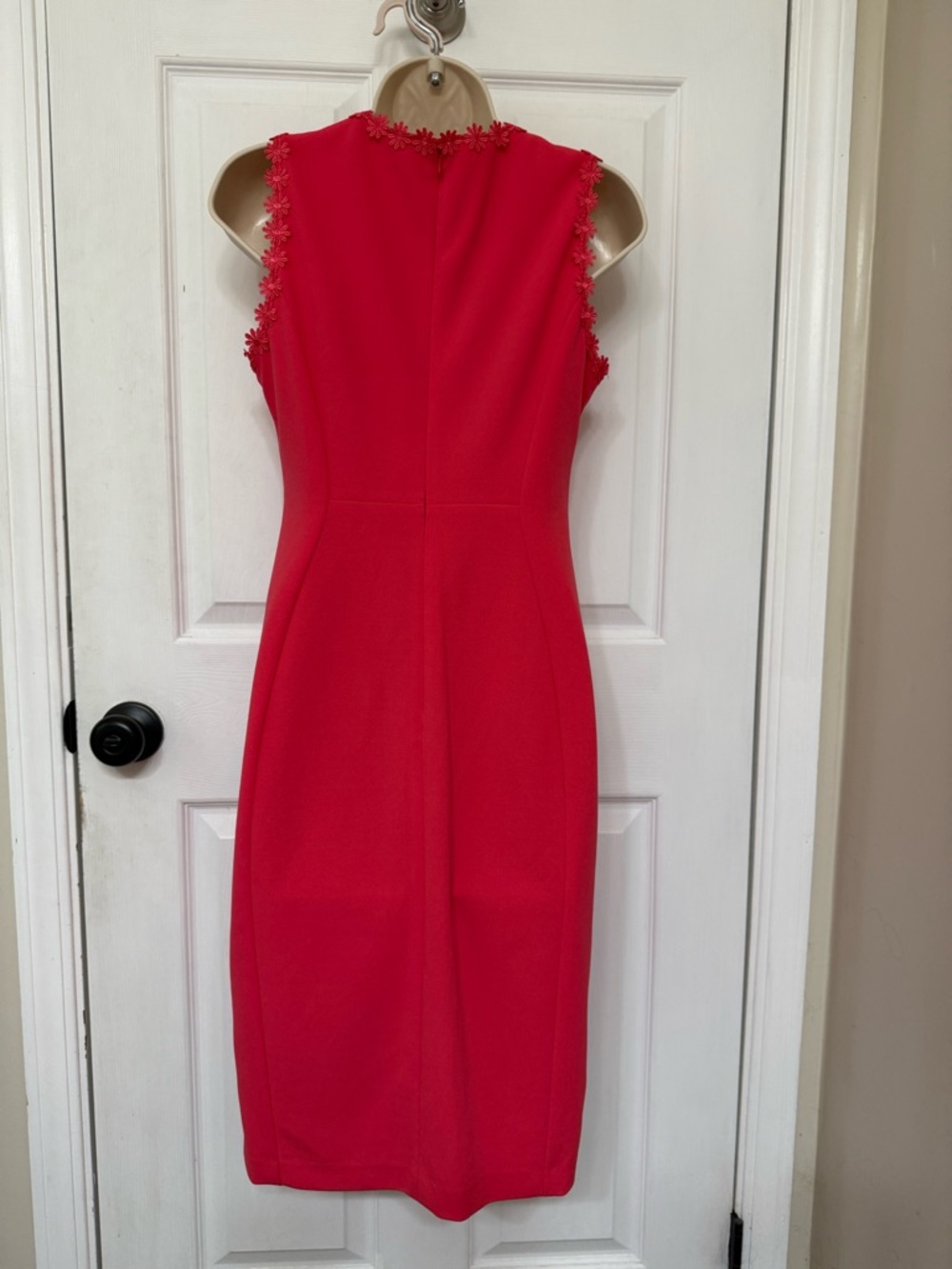 Calvin Klein Red Sheath Dress Size 4 Floral Trim Sleeveless Career - Picture 3 of 12